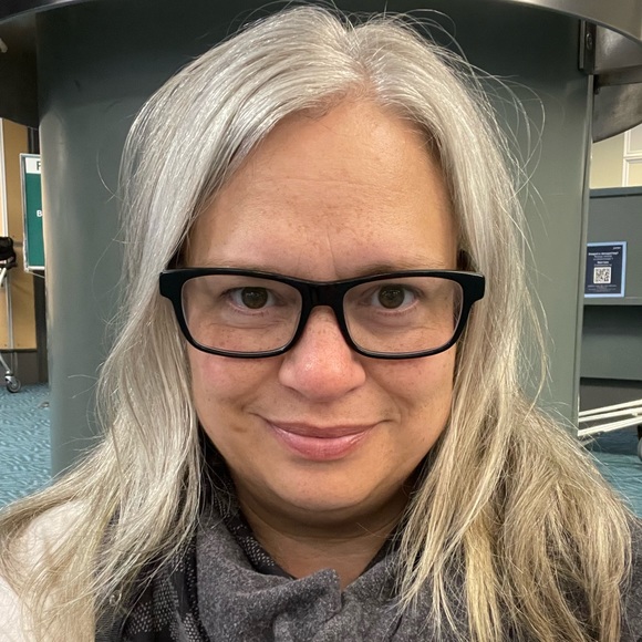 Meet your Posher, Heather - Picture 2 of 10